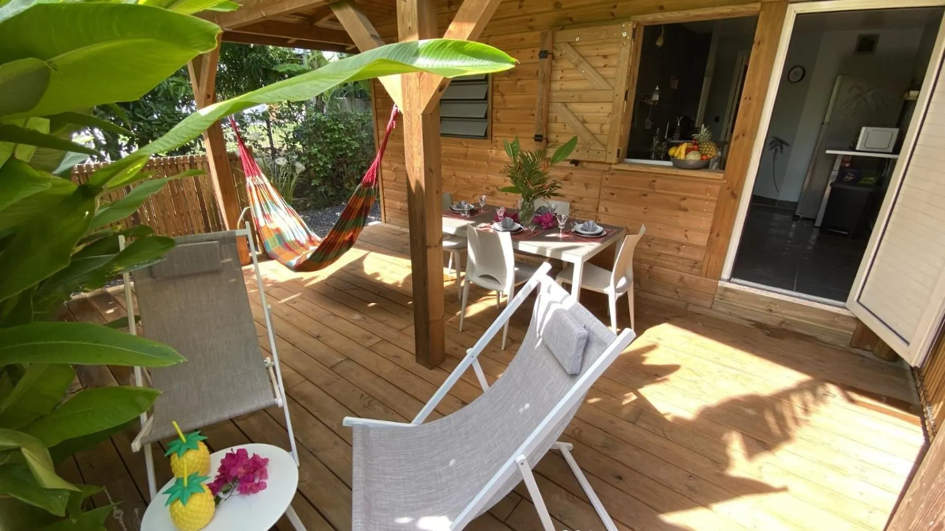 Holiday home Kaz Ananas, Spa Privatif ,Plage Du Helleux Sainte-Anne